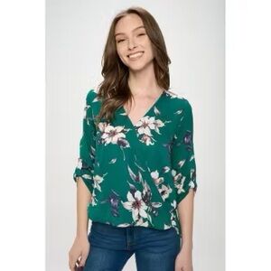 West Kei Green Floral Print Blouse with V-neck